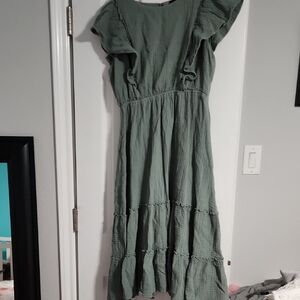 Nursing Queen Sage Maxi Dress